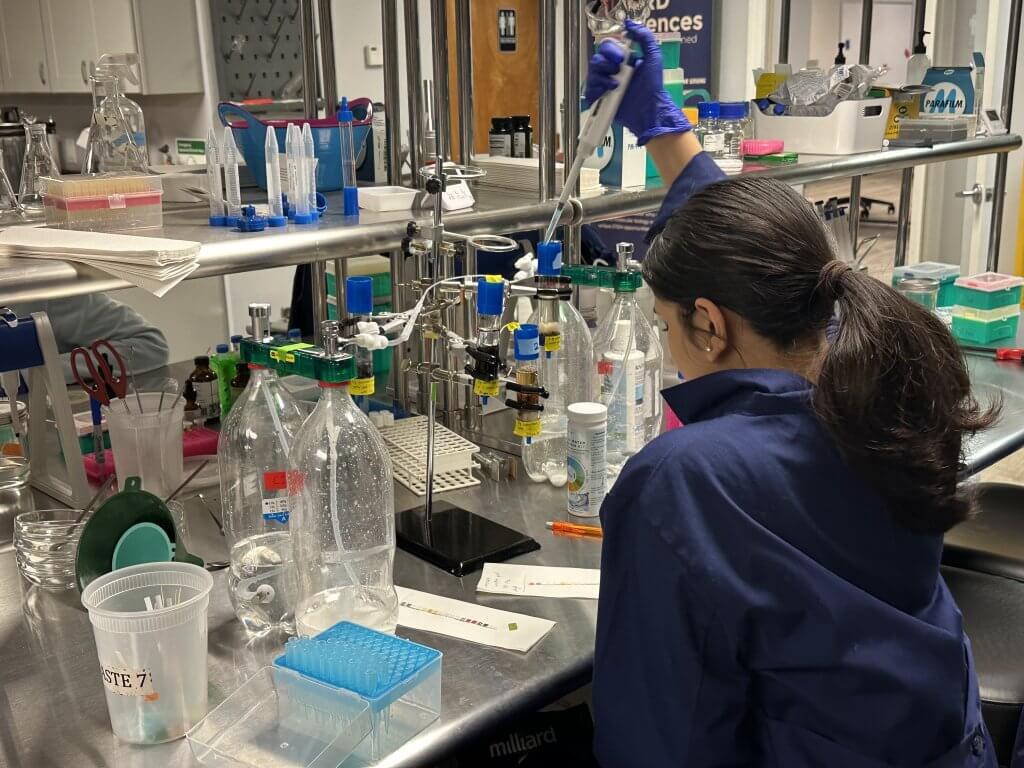 TP53/TAU axis regulates microtubule bundling to control alveolar stem cell mediated regeneration